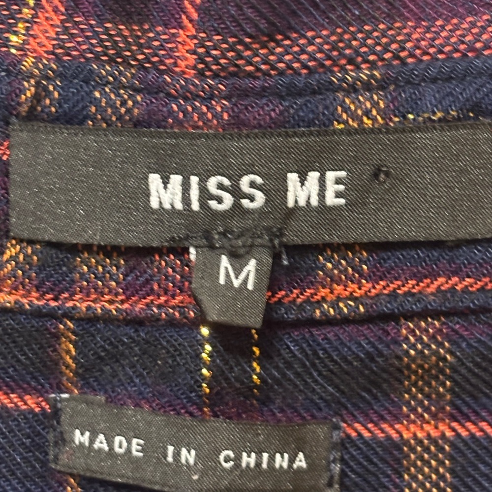 Miss Me Women's Plaid Button Down Shirt size medium - Picture 4 of 9